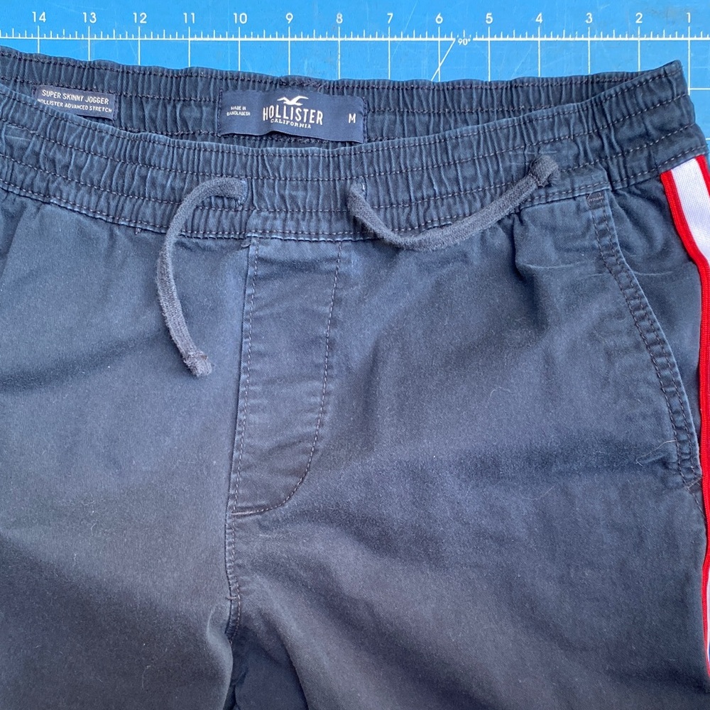 Hollister Dark Blue Jogger Shorts with Red Accent